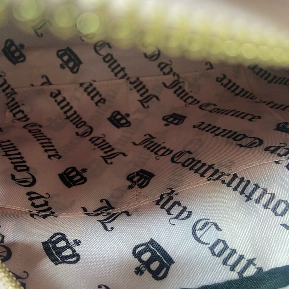Juicy Couture Light Pink Satchel with Heart Accent - Picture 10 of 11